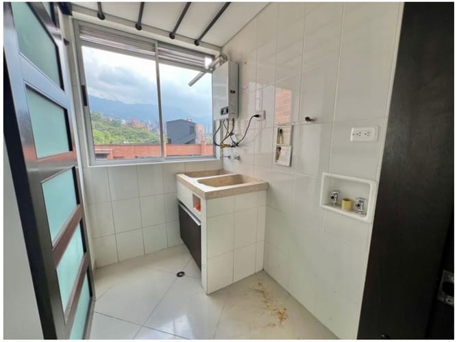 Apartamento de 3 alcobas en venta en Santa María De Los Ángeles, Medellín, 130 m² · foto 5 de 16