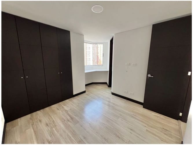 Apartamento de 3 alcobas en venta en Santa María De Los Ángeles, Medellín, 130 m² · foto 8 de 16