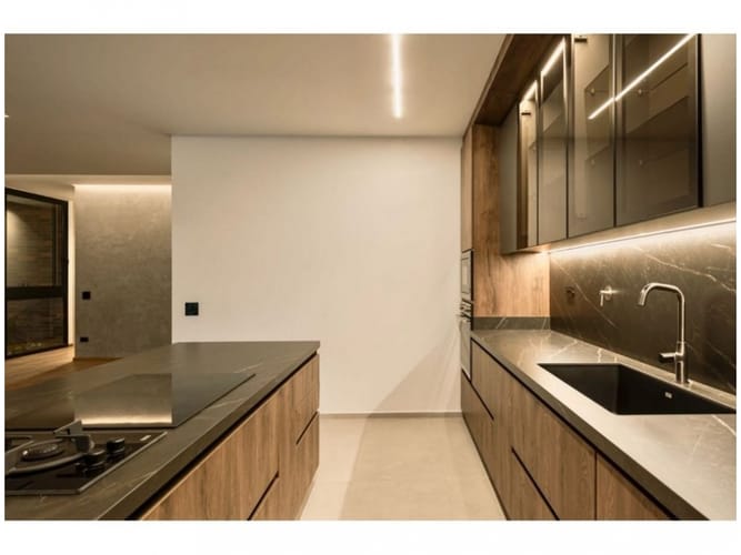 Apartamento de 2 alcobas en venta en La Aguacatala, Medellín, 240 m² · foto 5 de 13