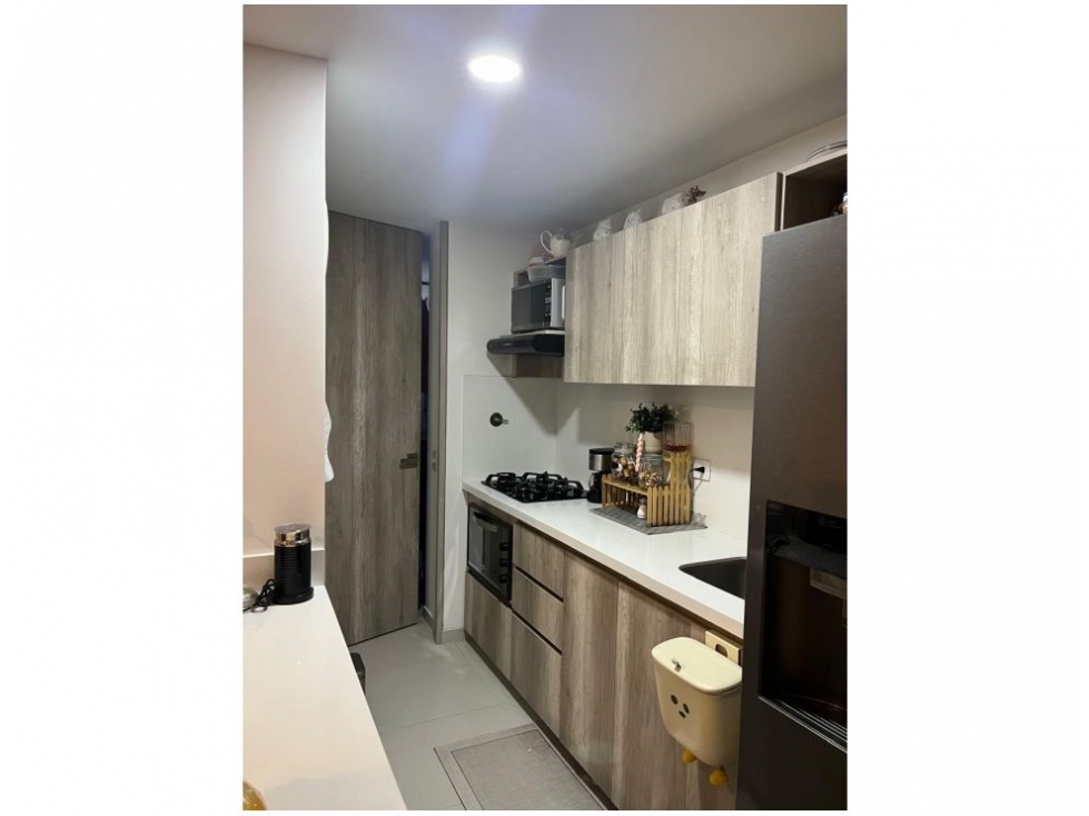 Apartamento en venta en El Poblado, Medellín · foto 2 de 13