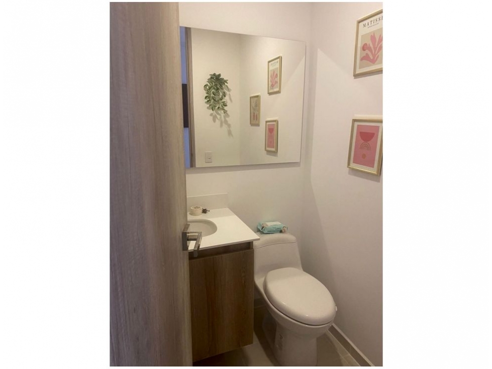 Apartamento en venta en El Poblado, Medellín · foto 5 de 13