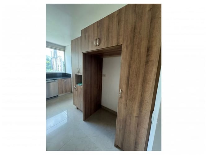 Apartamento de 3 alcobas en venta en Los Balsos, Medellín, 272 m² · foto 9 de 21