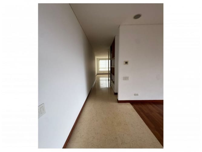 Apartamento de 3 alcobas en venta en Los Balsos, Medellín, 272 m² · foto 16 de 21
