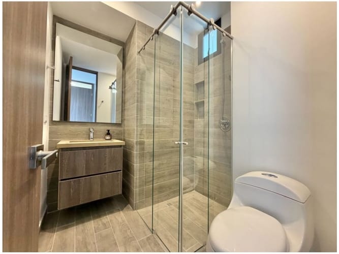 Apartamento en venta en El Poblado, Medellín · foto 4 de 11