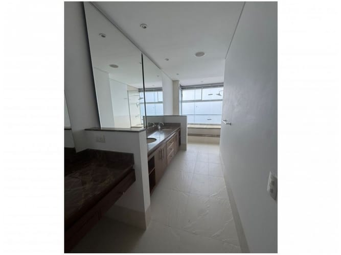 Apartamento de 3 alcobas en venta en Los Balsos, Medellín, 272 m² · foto 17 de 21