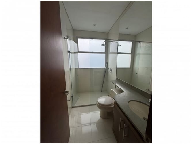 Apartamento de 3 alcobas en venta en Los Balsos, Medellín, 272 m² · foto 18 de 21