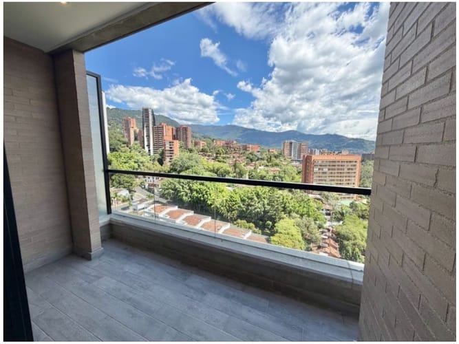 Apartamento en venta en El Poblado, Medellín · foto 7 de 11