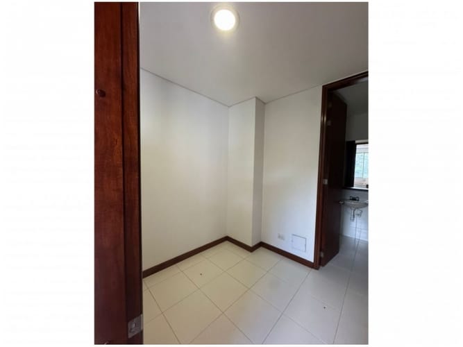 Apartamento de 3 alcobas en venta en Los Balsos, Medellín, 272 m² · foto 20 de 21