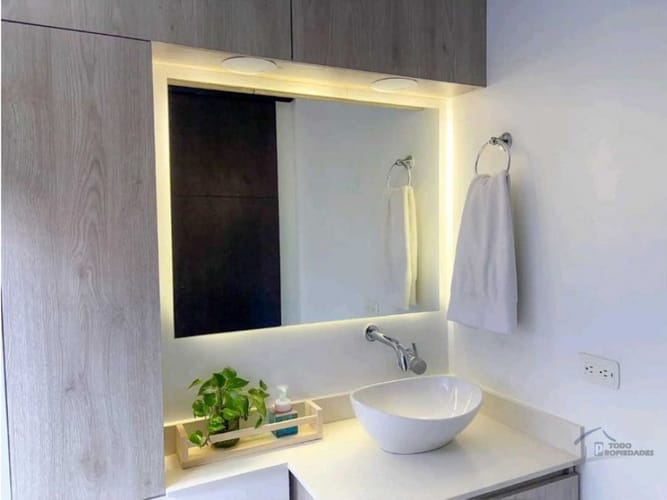 Apartamento de 3 alcobas en venta en El Poblado, Medellín, 96 m² · foto 2 de 7