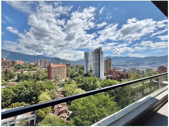 Apartamento en venta en El Poblado, Medellín · foto 11 de 11