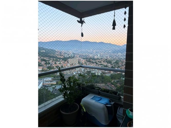 Apartamento de 2 alcobas en venta en Camino Verde, Envigado, 115 m² · foto 8 de 23