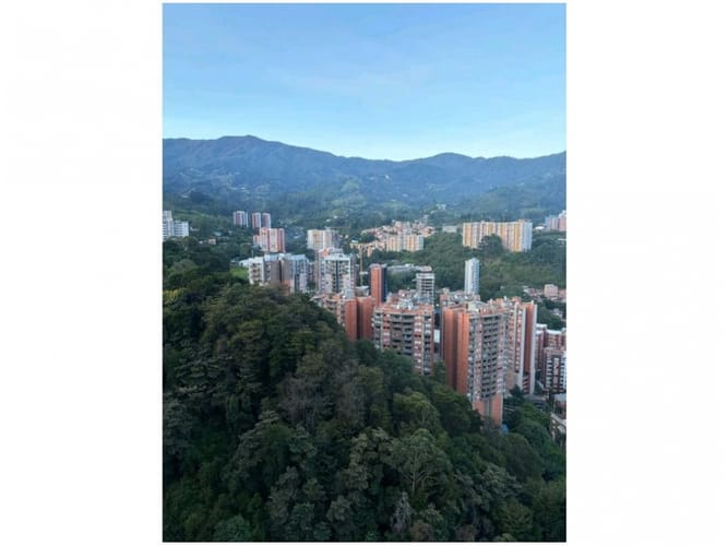 Apartamento de 2 alcobas en venta en Camino Verde, Envigado, 115 m² · foto 9 de 23