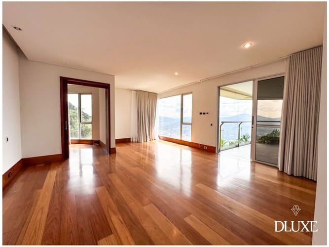Casa de 3 alcobas en venta en El Poblado, Medellín, 540 m² · foto 9 de 20