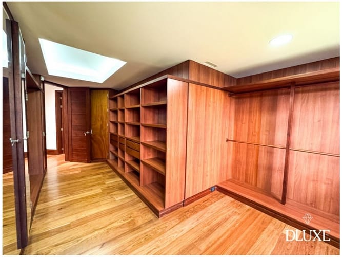 Casa de 3 alcobas en venta en El Poblado, Medellín, 540 m² · foto 10 de 20