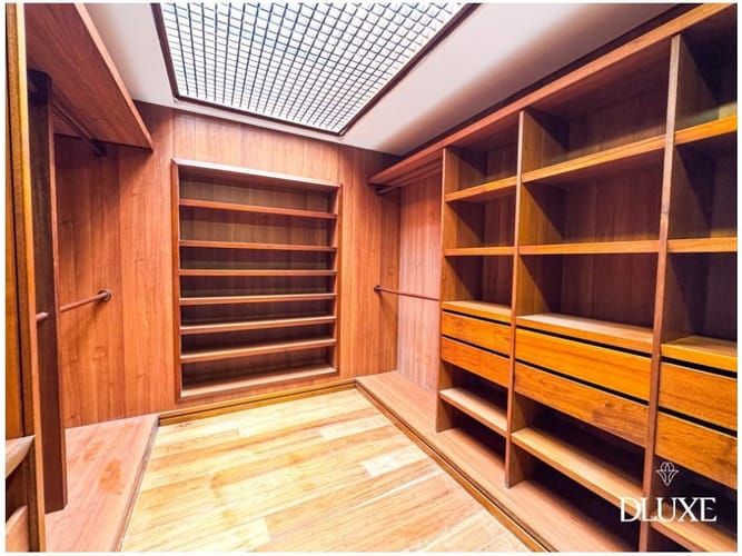 Casa de 3 alcobas en venta en El Poblado, Medellín, 540 m² · foto 11 de 20