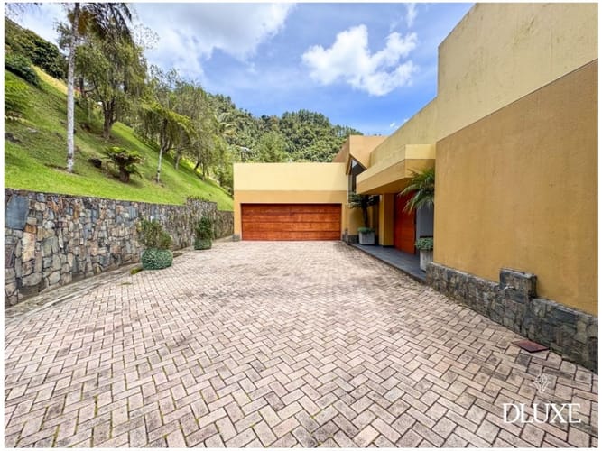 Casa de 3 alcobas en venta en El Poblado, Medellín, 540 m² · foto 18 de 20