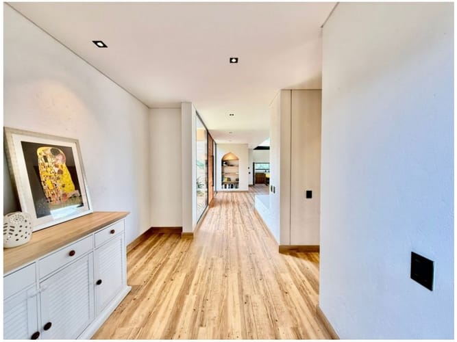 Casa de 4 alcobas en venta en Medellín, 495 m² · foto 7 de 22