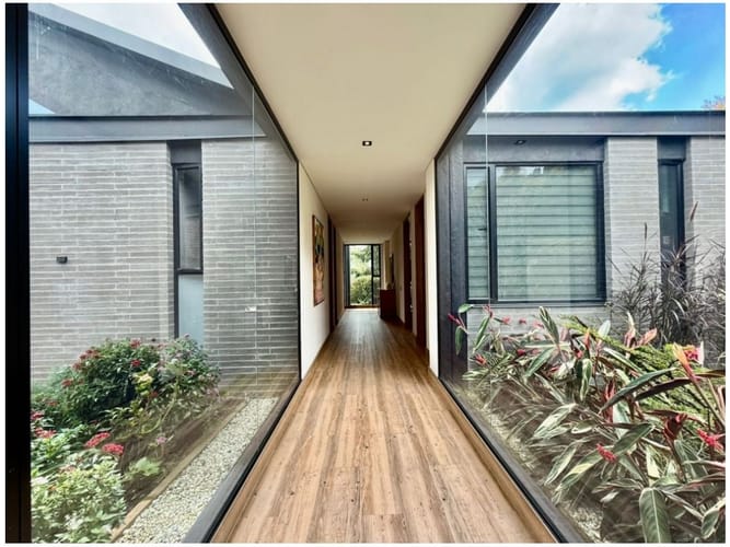 Casa de 4 alcobas en venta en Medellín, 495 m² · foto 19 de 22