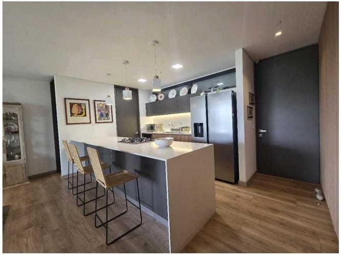 Apartamento de 1 alcoba en venta en El Poblado, Medellín, 87 m² · foto 3 de 13