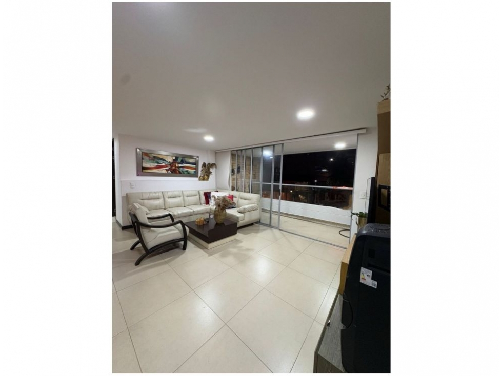Apartamento en venta en Las Brujas, Envigado · foto 2 de 17