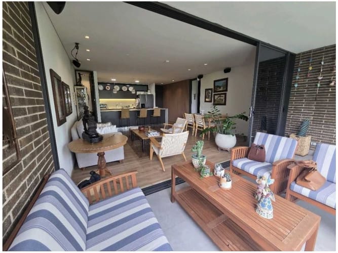 Apartamento de 1 alcoba en venta en El Poblado, Medellín, 87 m² · foto 5 de 13