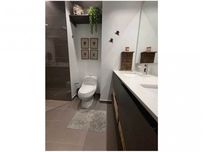 Apartamento de 1 alcoba en venta en El Poblado, Medellín, 87 m² · foto 12 de 13