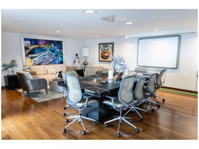 Casa de 5 alcobas en venta en Loma Del Chocho, Envigado, 1150 m² · foto 10 de 19