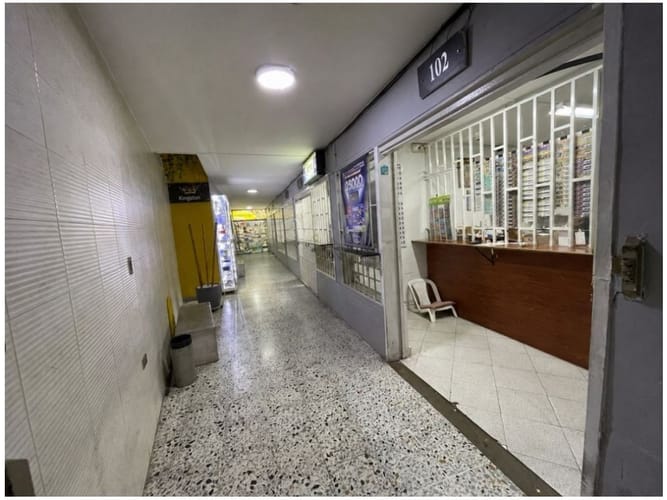 Edificio en venta en Zona Centro, Envigado, 544 m² · foto 3 de 19