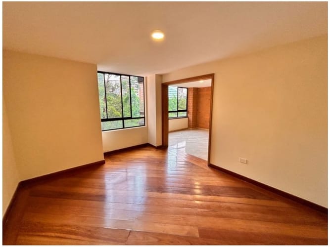 Apartamento de 4 alcobas en venta en El Poblado, Medellín, 172 m² · foto 5 de 14