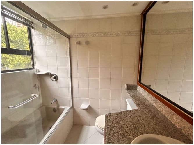 Apartamento de 4 alcobas en venta en El Poblado, Medellín, 172 m² · foto 11 de 14