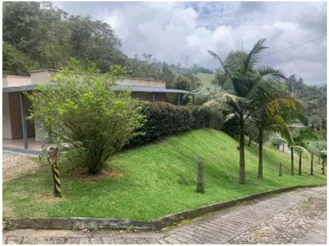 Finca en venta en El Retiro, 200 m² · foto 3 de 15