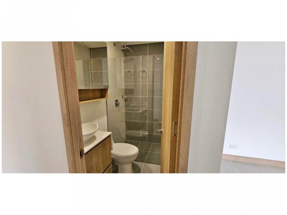 Apartamento en venta en El Poblado, Medellín · foto 8 de 12