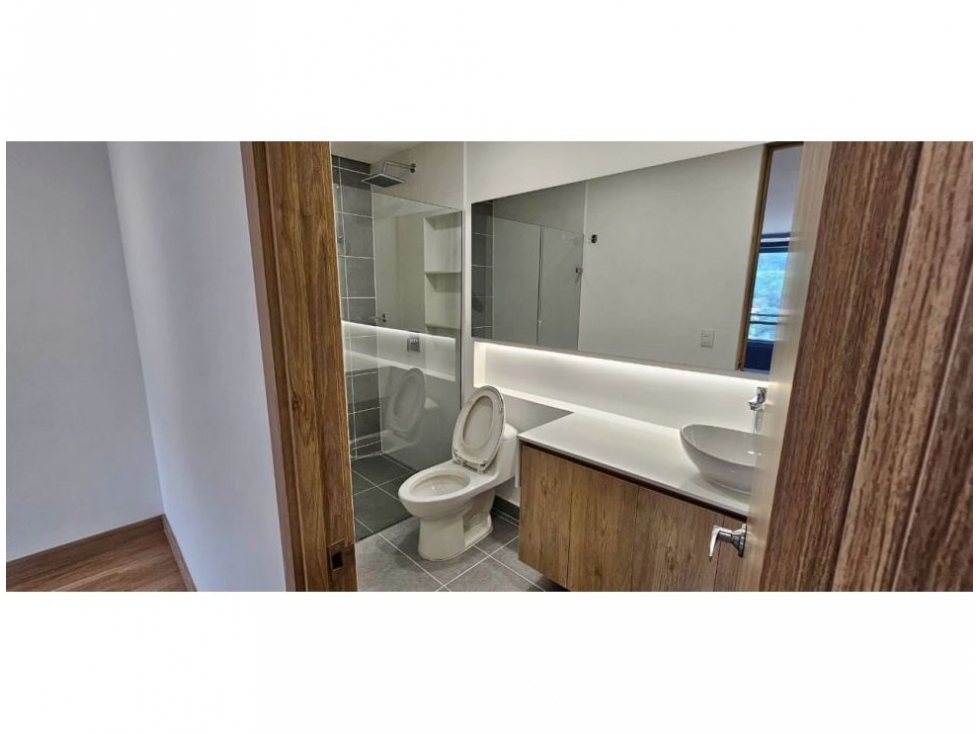 Apartamento en venta en El Poblado, Medellín · foto 10 de 12