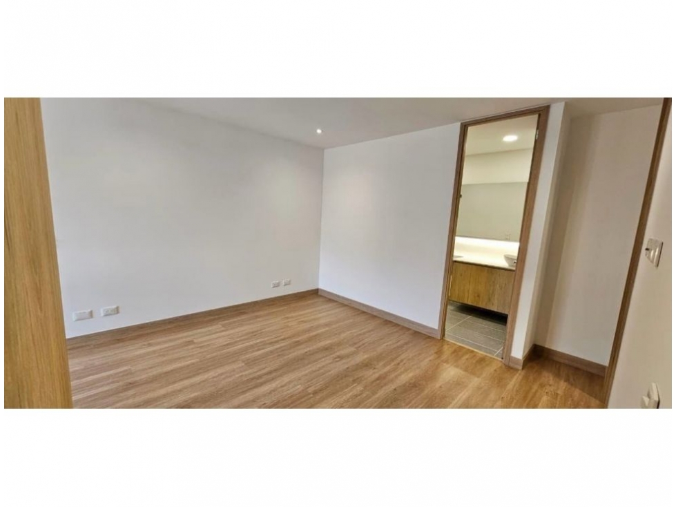 Apartamento en venta en El Poblado, Medellín · foto 11 de 12