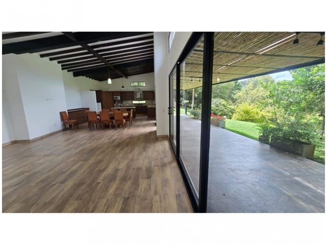 Casa de 3 alcobas en venta en El Carmen De Viboral, El Carmen de Viboral · foto 12 de 24