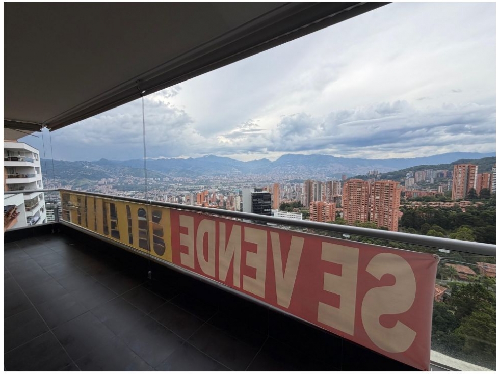 Apartamento en venta en El Poblado, Medellín · foto 5 de 24