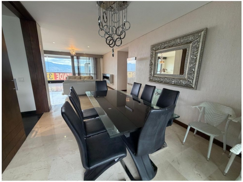 Apartamento en venta en El Poblado, Medellín · foto 8 de 24