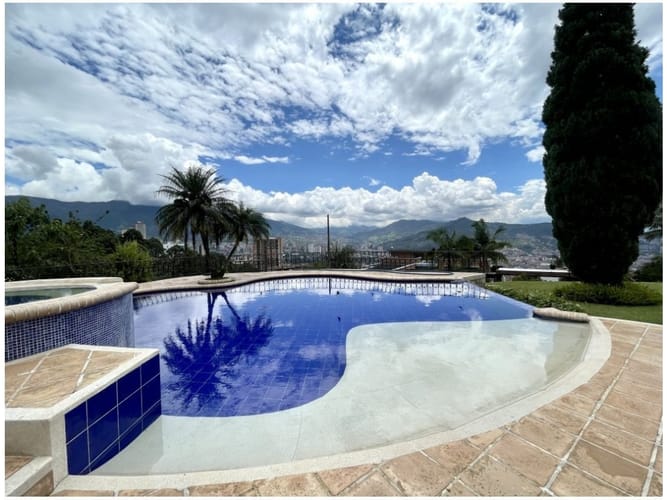 Casa de 6 alcobas en venta en Las Lomitas, Sabaneta, 1530 m² · foto 5 de 24