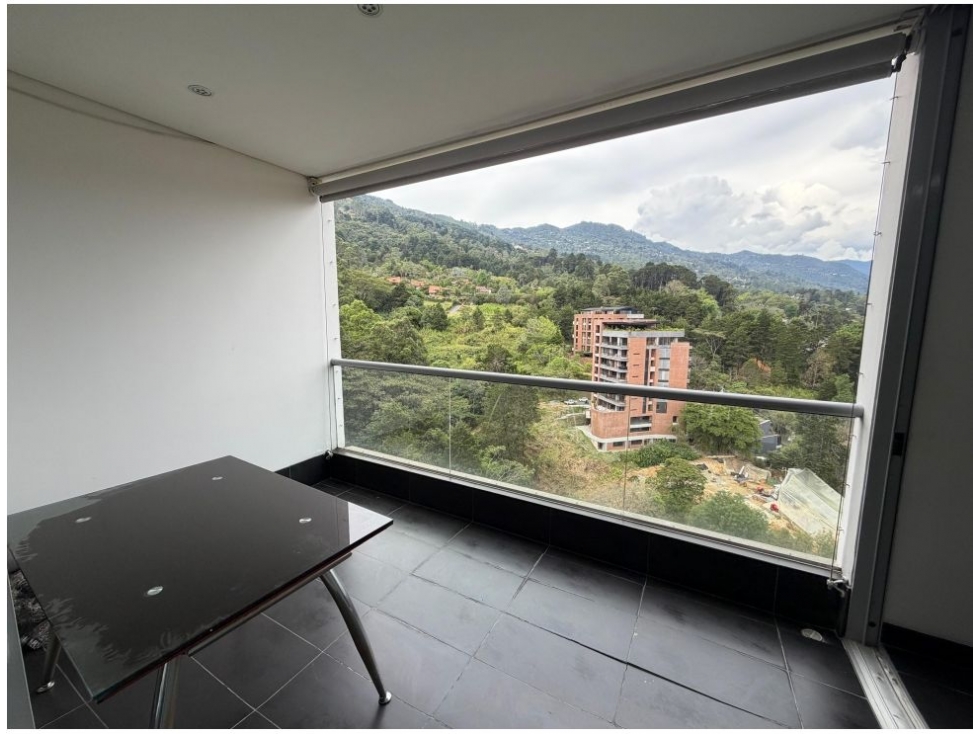 Apartamento en venta en El Poblado, Medellín · foto 13 de 24