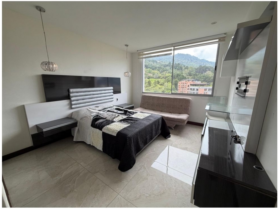 Apartamento en venta en El Poblado, Medellín · foto 23 de 24