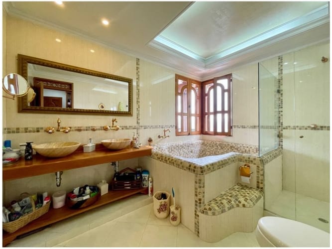 Casa de 6 alcobas en venta en Las Lomitas, Sabaneta, 1530 m² · foto 22 de 24