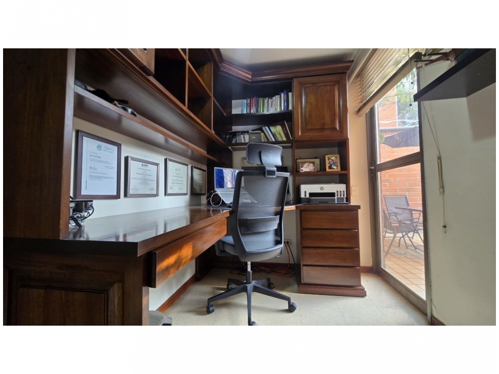 Apartamento en venta en El Poblado, Medellín · foto 8 de 18