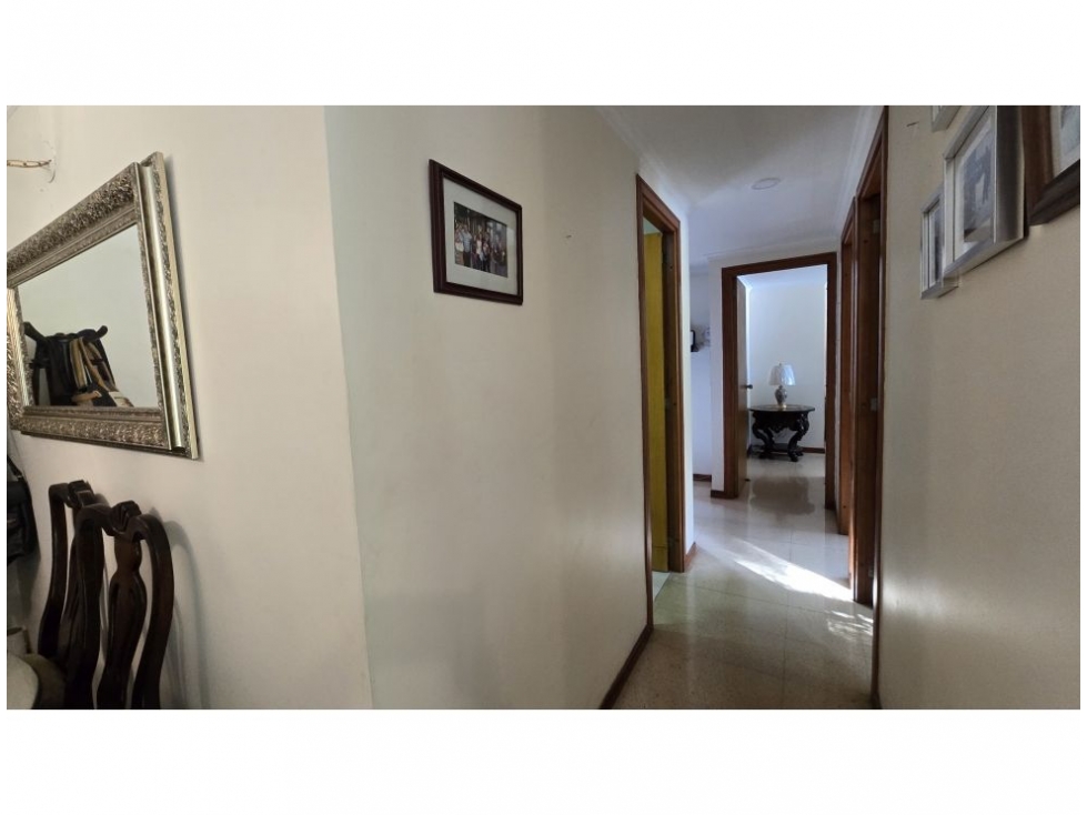 Apartamento en venta en El Poblado, Medellín · foto 11 de 18