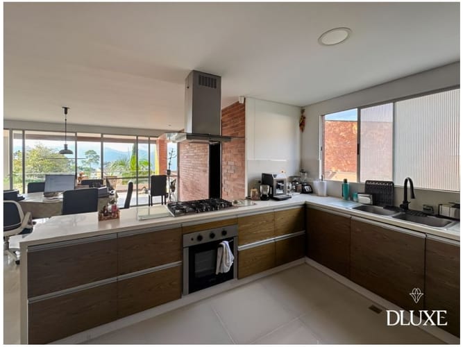 Casa de 3 alcobas en venta en Loma Del Escobero, Envigado, 1500 m² · foto 6 de 17