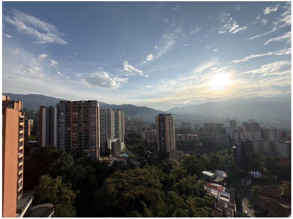 Apartamento en venta en El Esmeraldal, Envigado · foto 3 de 24