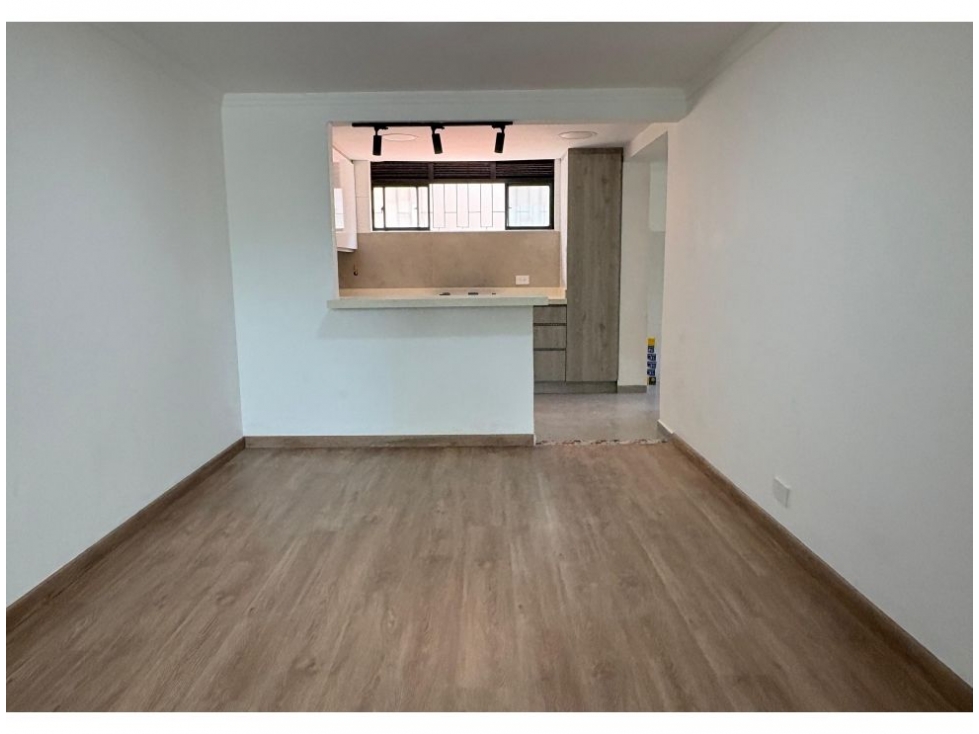 Apartamento en venta en El Poblado, Medellín · foto 2 de 11