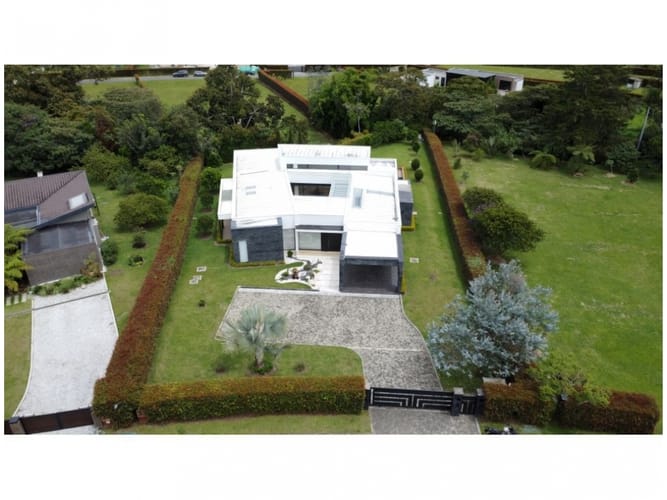 Casa de 4 alcobas en venta en El Carmen De Viboral, El Carmen de Viboral · foto 4 de 24