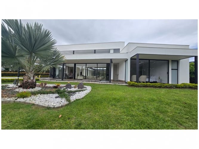 Casa de 4 alcobas en venta en El Carmen De Viboral, El Carmen de Viboral · foto 5 de 24