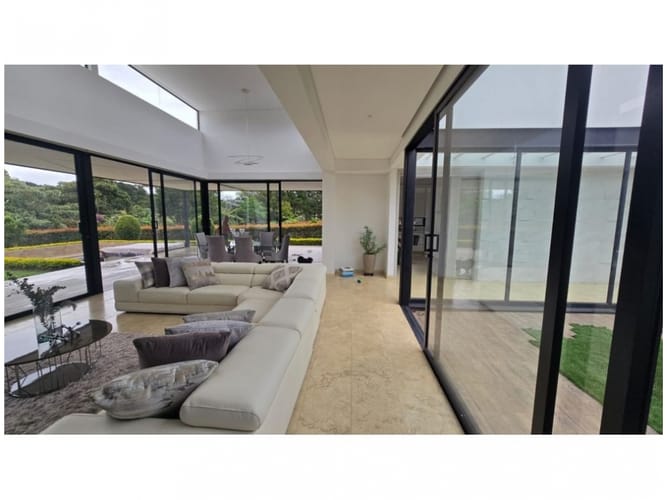 Casa de 4 alcobas en venta en El Carmen De Viboral, El Carmen de Viboral · foto 7 de 24