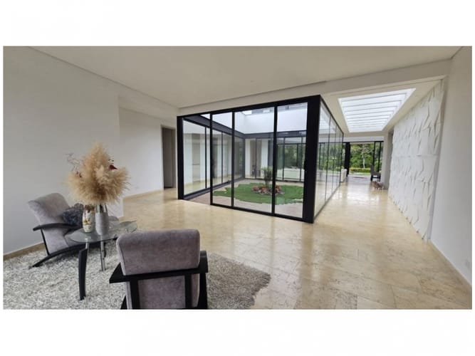 Casa de 4 alcobas en venta en El Carmen De Viboral, El Carmen de Viboral · foto 8 de 24